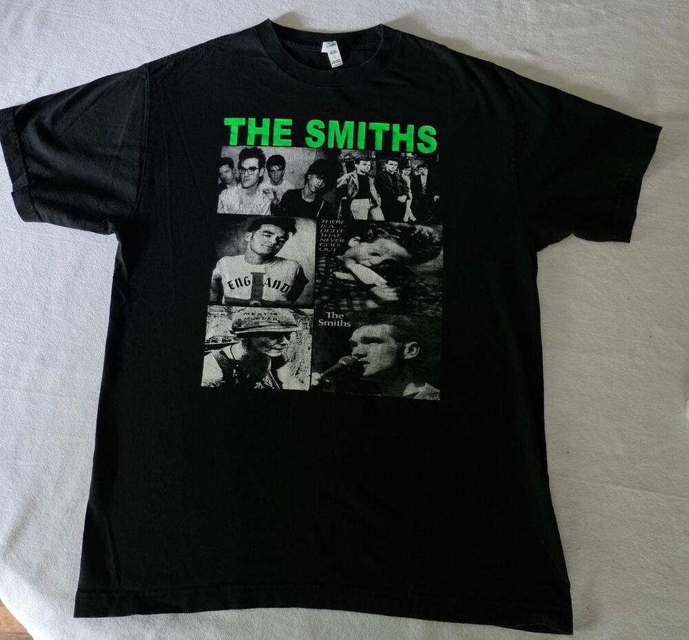 The Smiths Black Band T-Shirt Large Short-Sleeve Green Logo Band Album Covers